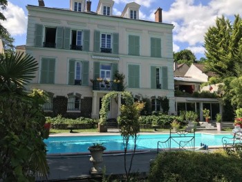 manoir Napoléon III, grande piscine, parc, jaccusi