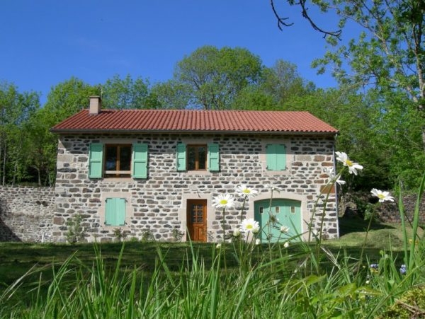 maison typique en pierre Haute-Loire