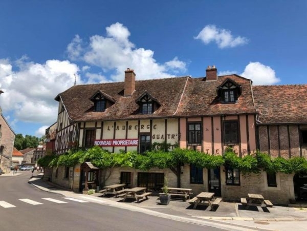 hôtel-restaurant dans plus beau village de France