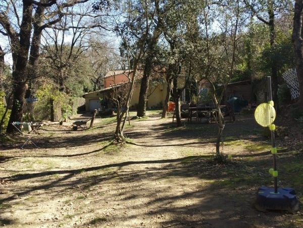maison située dans le Gard limite Avignon