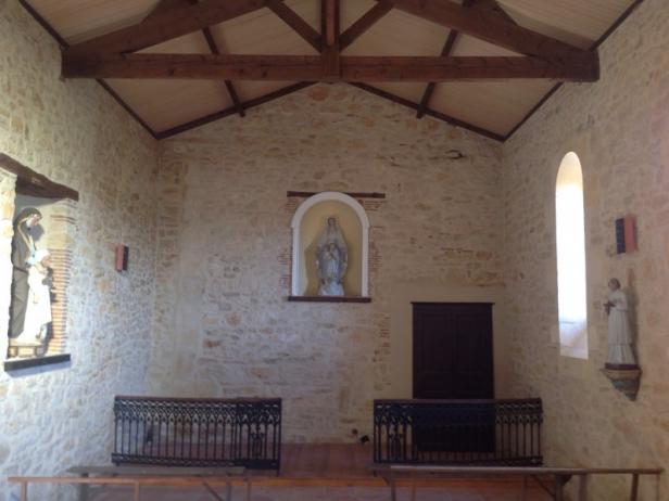 petite chapelle avec sa cloche, meublée, Photo 1