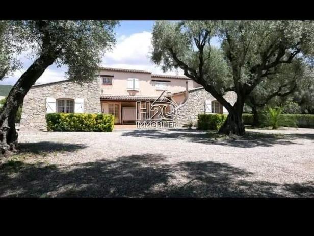 villa Provençale 240m² + 2500m² terrain avec piscine + oliviers, Photo 5