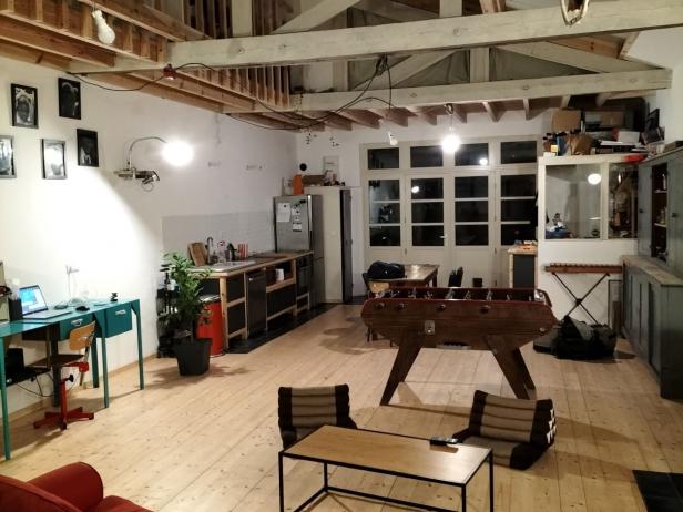 loft dans ancien atelier avec garage et terrasse, Photo 7